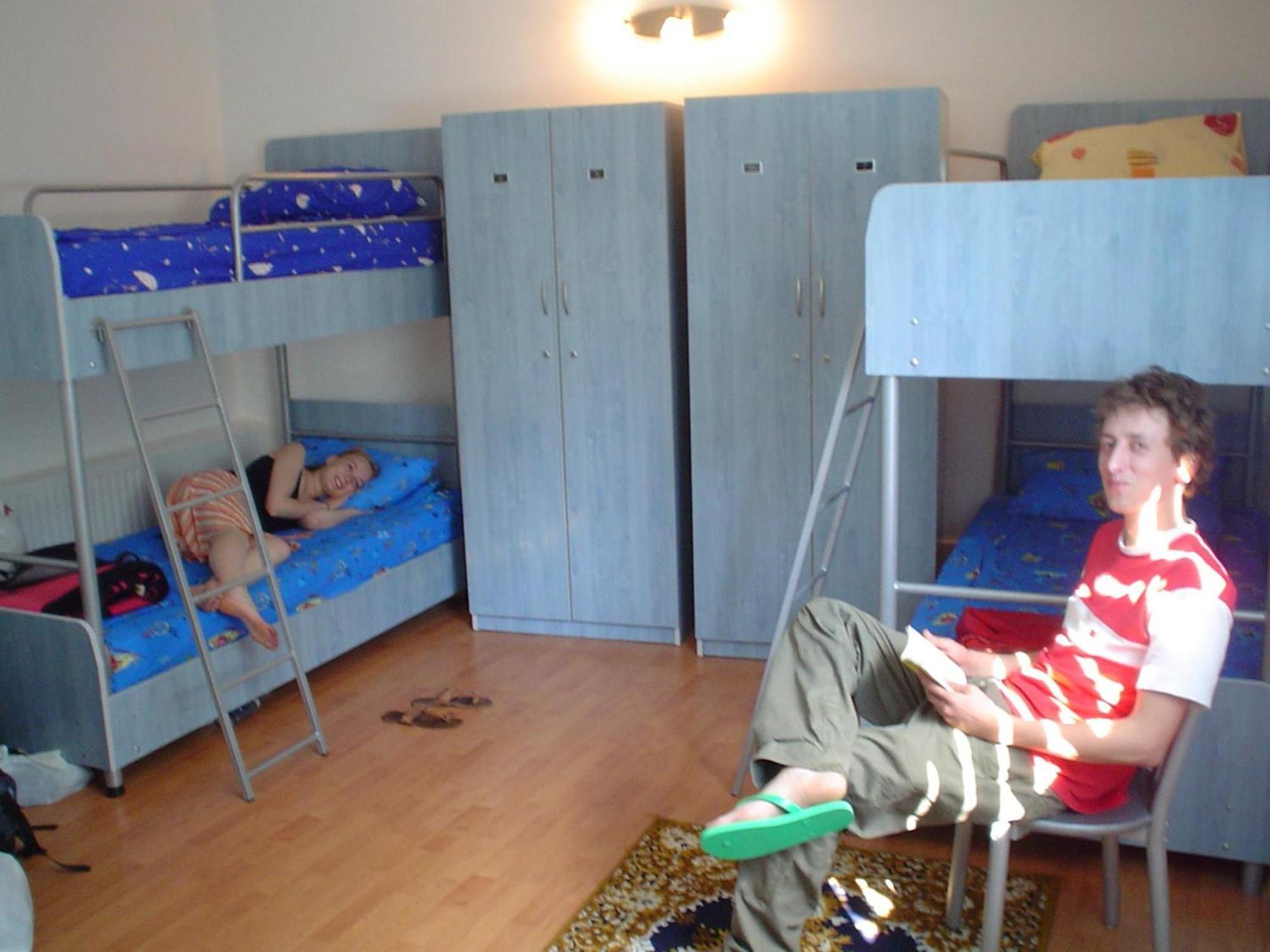 Rolling Stone Hostel Braşov Kamer foto