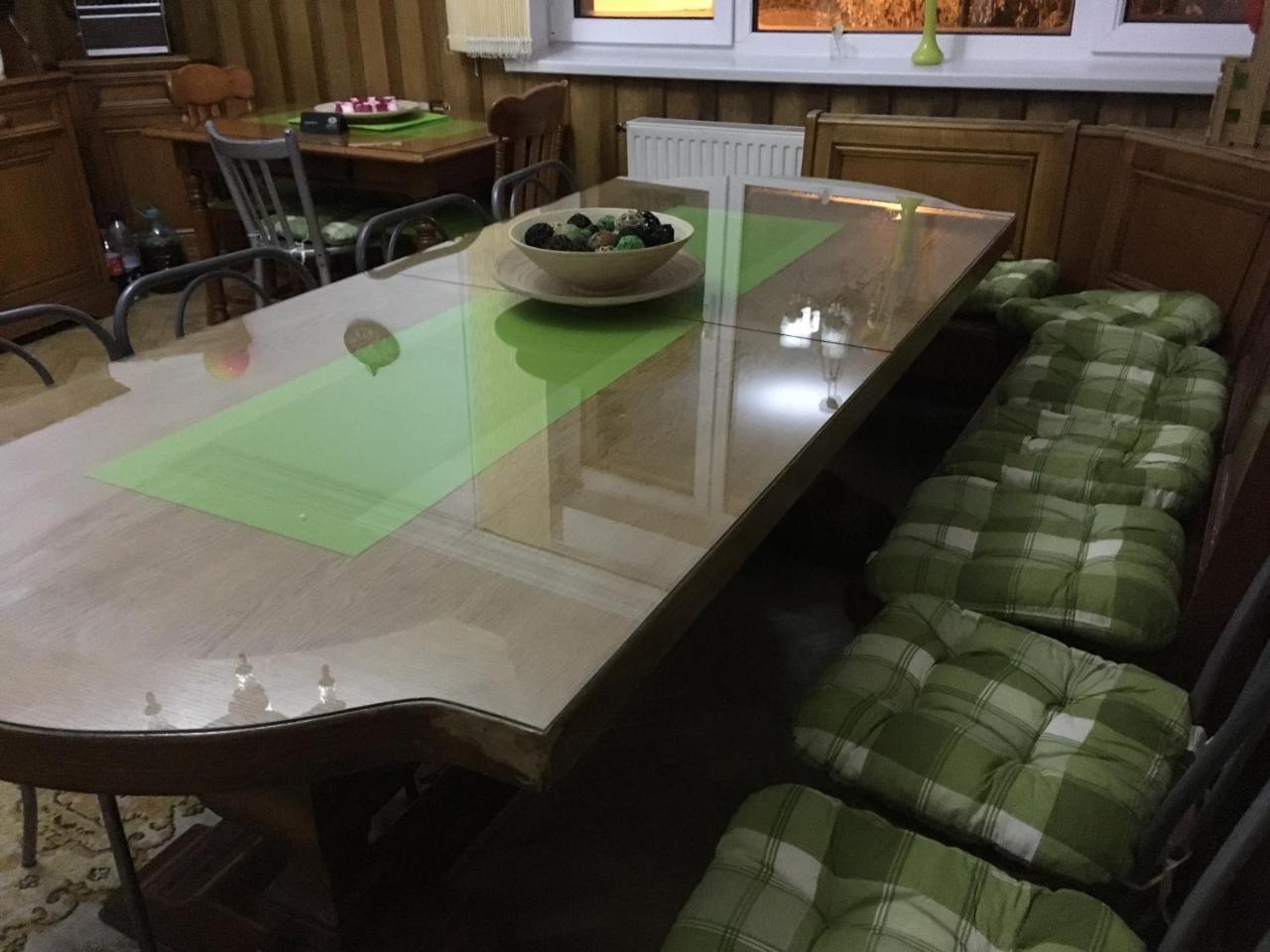 Rolling Stone Hostel Braşov Buitenkant foto